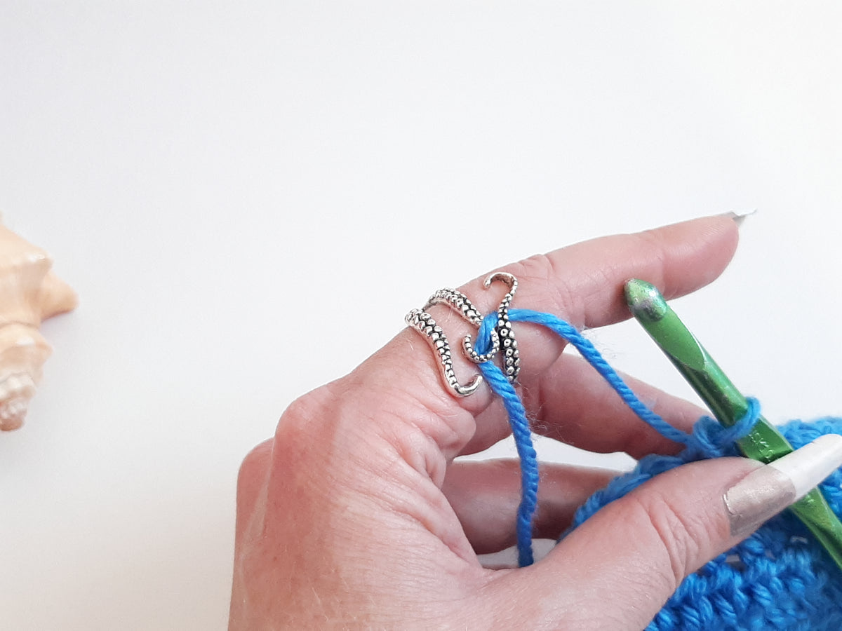 Yarn Tension Ring Silver Moon Adjustable Ring Size 6-10 Beginner Crocheting Gift