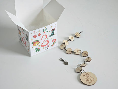 What’s Inside? The 2025 Knitters’ Advent Calendar – All 24 Surprises Revealed