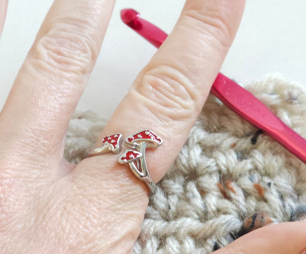 Red Mushrooms Slightly Adjustable Ring Size 8-9 Crochet Beginner Knitting Gift Yarn Tension Ring Regulator Tool Stainless Steel