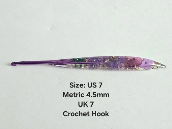 Pretty Resin Crochet Hook Full Set 9 Sizes 2.0-6.0mm Aluminum Hooks with Comfort Grip Ergonomic Floral Handle Hook Size B C D E G 7 H I J