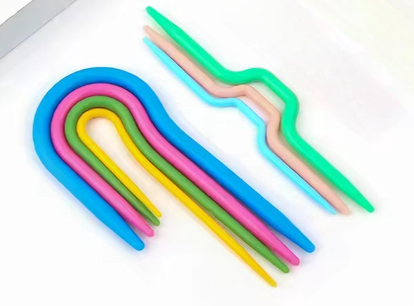 Knitting Stitch Holder Set 7-Piece Plastic Cable Needles & Stitch Holders Lightweight, No-Snag Knitting Crochet Notions