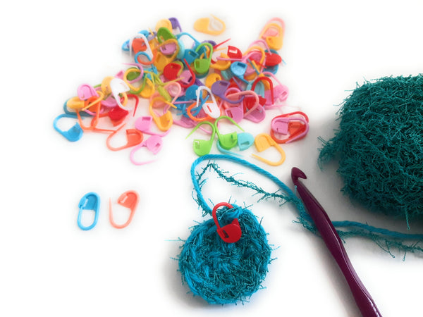 Stitch Markers Set of 10, 25, 50 Random Color Plastic  for Crochet or Knitting | Place Marker | Yarn Keeper Accessories | Locking Safety Pin
