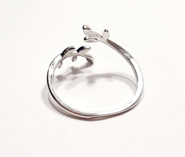 Sterling Silver Yarn Ring Vine Tree Branch Leaves | Adjustable Size Crochet Ring | Beginner Knitting Gift | Tension Regulator Tool