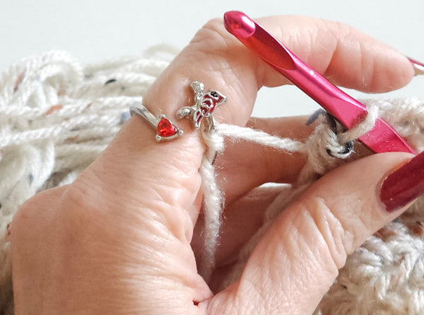 Silver Cardinal Bird Adjustable Ring Size 8-9 Crochet Beginner Knitting Gift Yarn Tension Ring Regulator Tool Stainless Steel