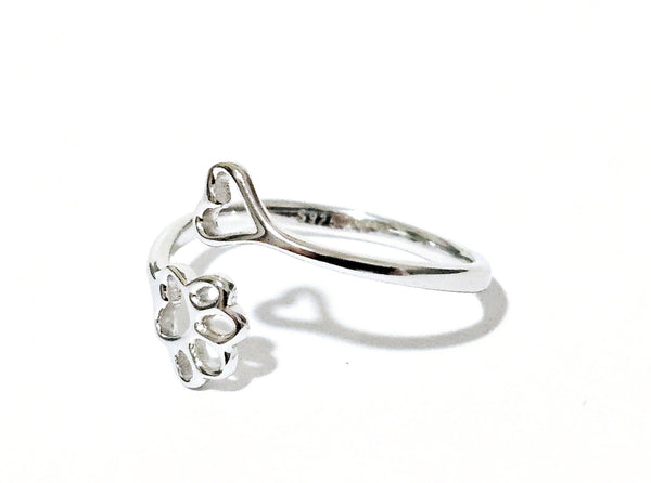 Sterling Silver Yarn Ring Paw Print and Heart Adjustable Size Crochet Ring Beginner Knitting Crocheting Gift Crochet Tension Regulator Tool