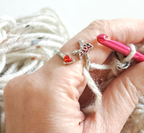 Silver Cardinal Bird Adjustable Ring Size 8-9 Crochet Beginner Knitting Gift Yarn Tension Ring Regulator Tool Stainless Steel