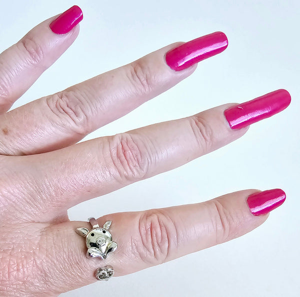 Silver Pig Yarn Tension Ring Adjustable Ring Size 7-10 Crochet Ring Crochet Beginner Knitting Gift Yarn Ring Guide Regulator Tool