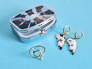 Mini Crochet Storage Case Cute Kitty Cat Yarn Tension Ring & Stitch Markers Crochet Gift Set for Knitter Cat Tin Cat Pill Box