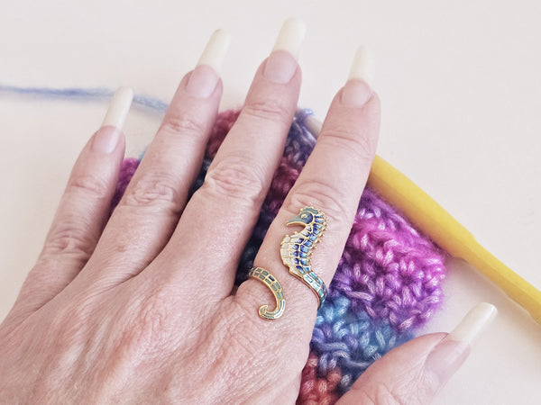 Yarn Tension Ring Elegant Gold and Blue Tones Adjustable Size 7-9 Crochet Ring Beginner Knitting Crochet Gift Tension Regulator Tool