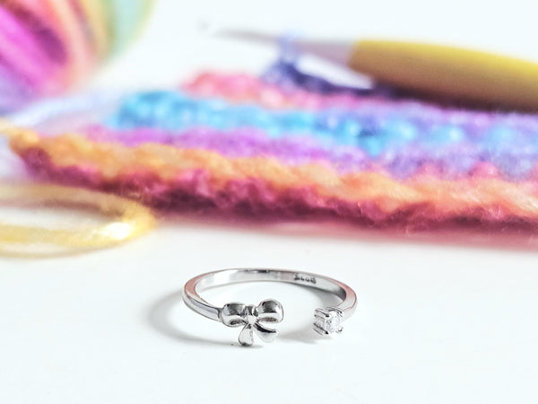 Sterling Silver Yarn Tension Ring Bow Tie Ribbon Knot Adjust Size 5-8 Crochet Beginner Knitting Crochet Gift Tension Regulator Yarn Guide