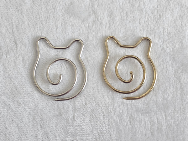 Charming Cat Stitch Holder Set of 2 Kitty Metal Knitting Crochet Accessory Spiral Cat Pin Style Needle Keeper Kitty Ears Shawl Accessory