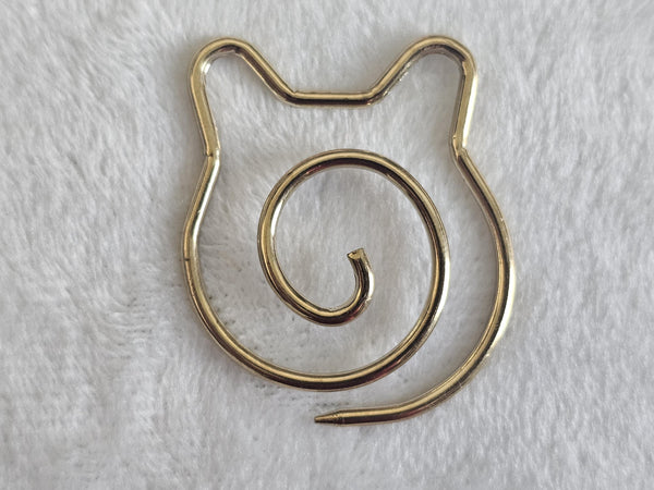 Charming Cat Stitch Holder Set of 2 Kitty Metal Knitting Crochet Accessory Spiral Cat Pin Style Needle Keeper Kitty Ears Shawl Accessory