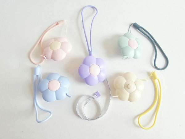 Retractable Flower Tape Measure 79 inch/200cm Measuring Tape for Crochet Sewing Knitting Crafting Cute Yarn Project Bag Gift