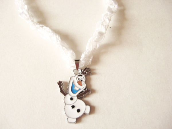 Olaf Snowman Necklace with Crocheted Yarn Chain